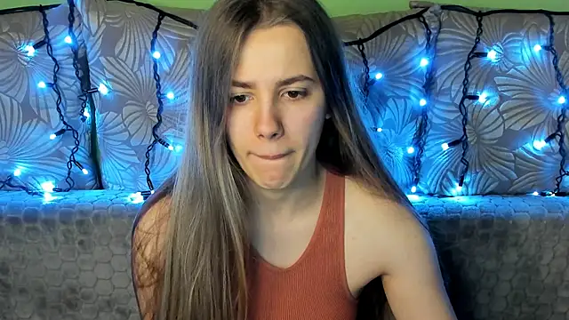 MaggieCake online show from 8, 12, 2024