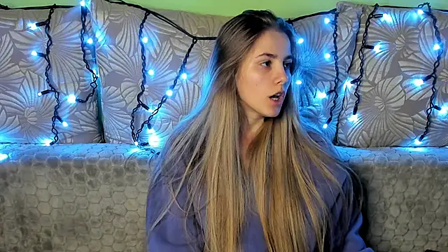 MaggieCake online show from 10, 12, 2024