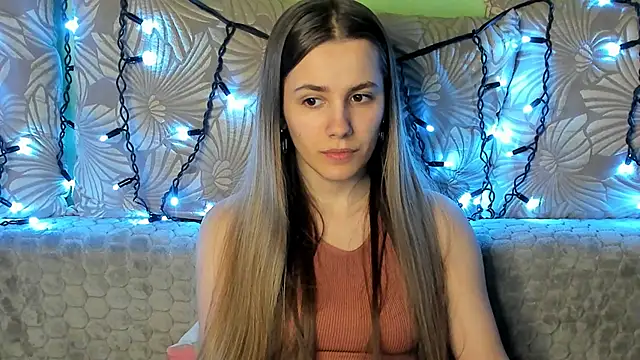 MaggieCake online show from 14, 2, 2025