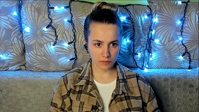 MaggieCake online show from 13, 4, 2026