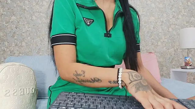 Snapshot of samanta_360 chatting on 19, 2, 2025 samanta 360 online show from 19, 2, 2025