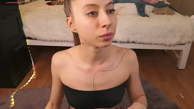 Ada Gold  online show from 30, 1, 2025