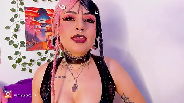 Snapshot of Rainnbow_ chatting on 7, 2, 2026 Rainnbow online show from 7, 2, 2026