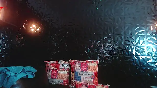 PINK  LOLA1 online show from 26, 12, 2024