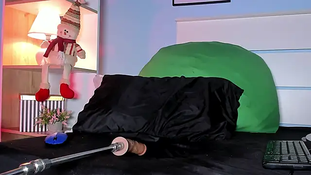 Snapshot of alicialittle chatting on 22, 12, 2024 alicialittle online show from 22, 12, 2024