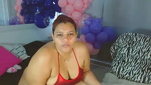Snapshot of Selenna01 chatting on 4, 3, 2025 Selenna01 online show from 4, 3, 2025