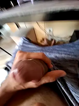 Snapshot of guilherme205 chatting on 25, 1, 2025 guilherme205 online show from 25, 1, 2025