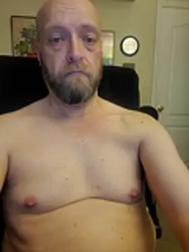 Snapshot of daveletsplay chatting on 6, 11, 2025 daveletsplay online show from 6, 11, 2025