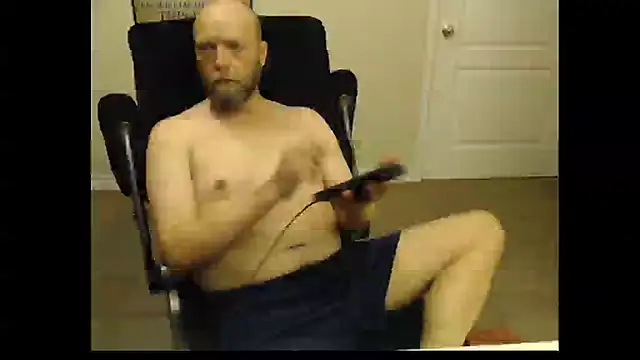 Snapshot of daveletsplay chatting on 24, 11, 2025 daveletsplay online show from 24, 11, 2025