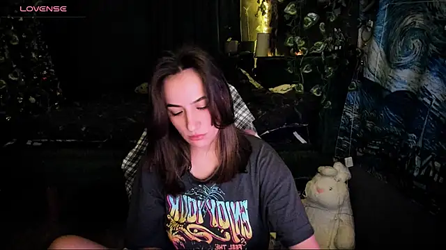 Selbi Paine online show from 12, 12, 2024