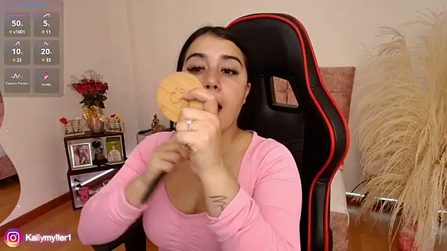 KallyMyller1 online show from 5, 12, 2024