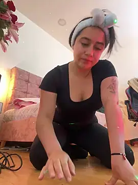 KallyMyller1 online show from 18, 2, 2025