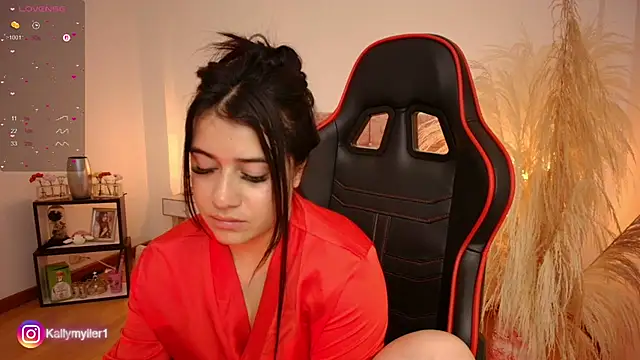 KallyMyller1 online show from 6, 3, 2025