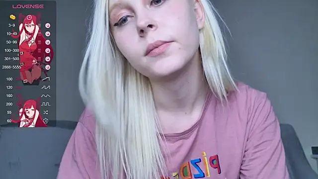 Snapshot of Evelyn_rabbit chatting on 6, 3, 2025 Evelyn rabbit online show from 6, 3, 2025