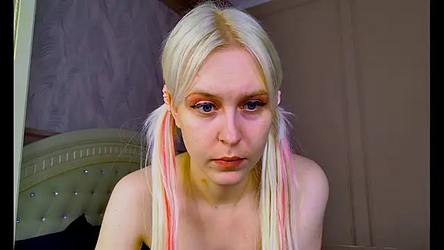 Snapshot of Evelyn_rabbit chatting on 17, 6, 2026 Evelyn rabbit online show from 17, 6, 2026