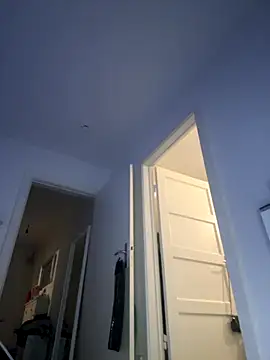 Snapshot of eleonoree chatting on 24, 11, 2025 eleonoree online show from 24, 11, 2025