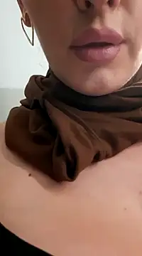 Snapshot of Dirtyfeelin chatting on 10, 12, 2024 Dirtyfeelin online show from 10, 12, 2024