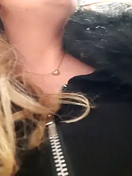 Snapshot of Dirtyfeelin chatting on 14, 12, 2024 Dirtyfeelin online show from 14, 12, 2024