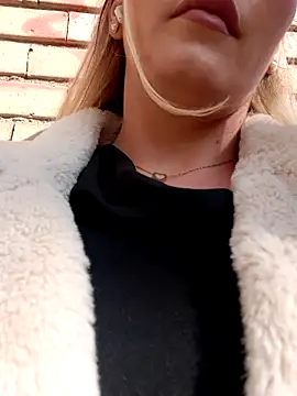 Snapshot of Dirtyfeelin chatting on 11, 2, 2025 Dirtyfeelin online show from 11, 2, 2025