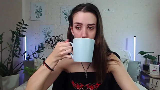 FranceskoJones online show from 30, 1, 2025