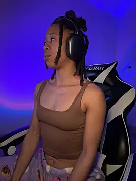 Snapshot of thebrattygoddess chatting on 5, 1, 2025 thebrattygoddess online show from 5, 1, 2025