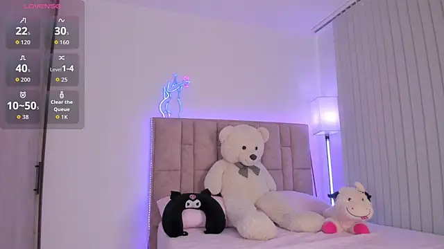 DannaTeen online show from 4, 10, 2025