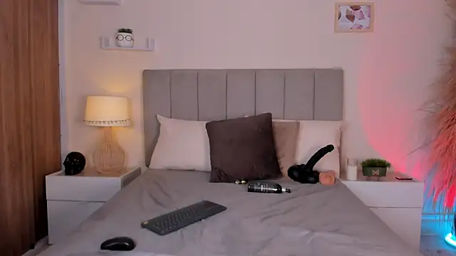 curvyliciousss online show from 13, 3, 2025