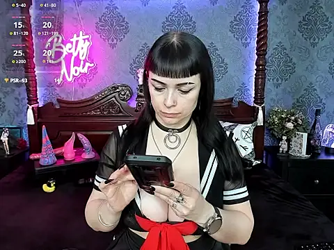 BettyNoir online show from 4, 10, 2025