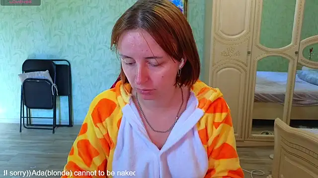 DanaMartina online show from 24, 10, 2025