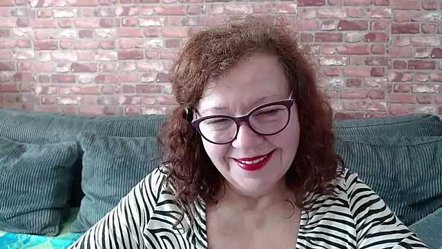 Adelewildx online show from 9, 2, 2025