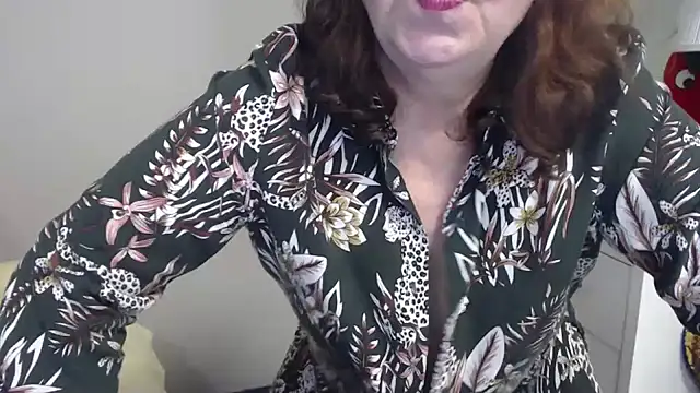 Adelewildx online show from 20, 3, 2025