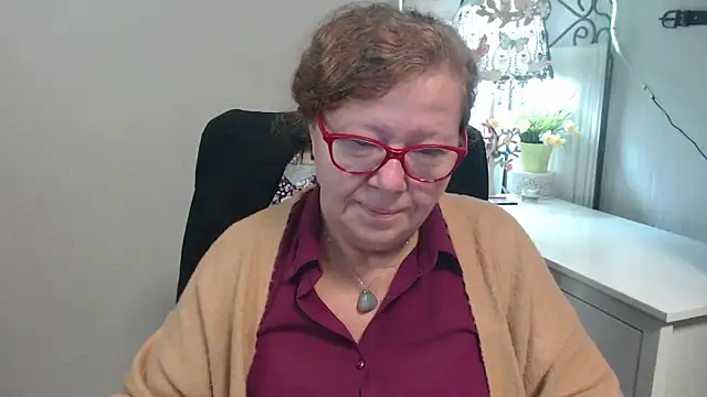 Adelewildx online show from 15, 9, 2025