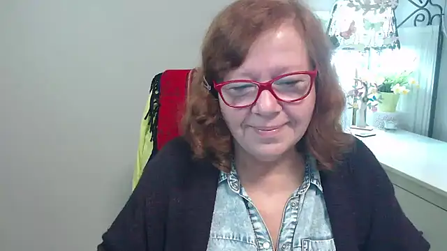 Adelewildx online show from 7, 10, 2025