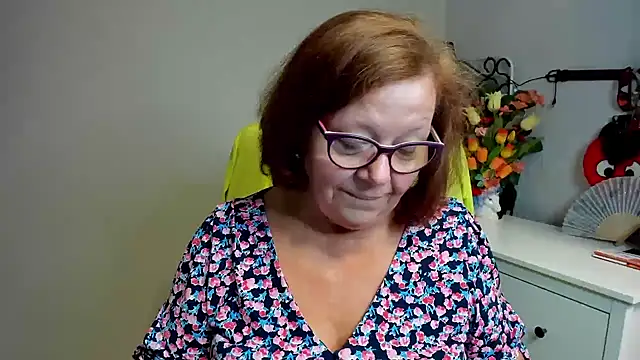 Snapshot of Adelewildx chatting on 2, 7, 2026 Adelewildx online show from 2, 7, 2026