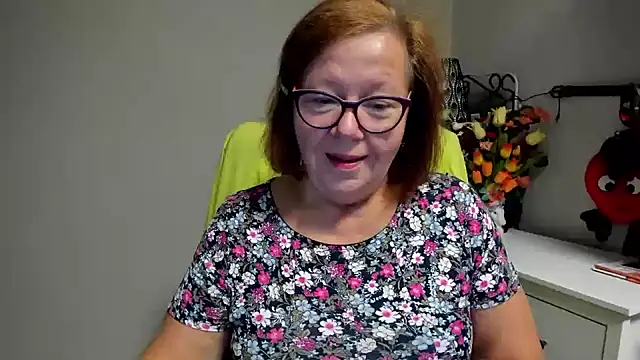 Snapshot of Adelewildx chatting on 9, 7, 2026 Adelewildx online show from 9, 7, 2026
