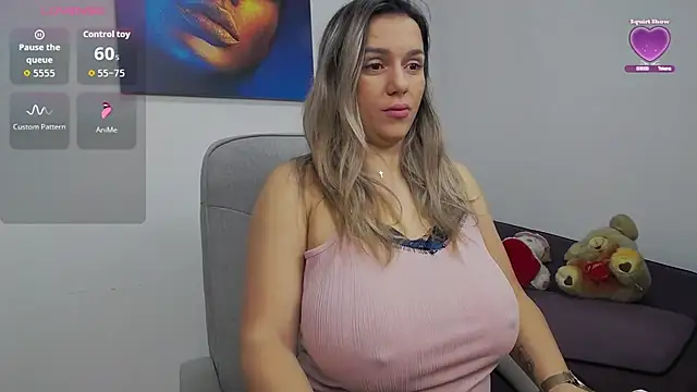 Snapshot of NattyBoobs chatting on 2, 12, 2025 NattyBoobs online show from 2, 12, 2025