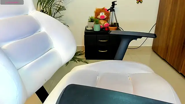 Snapshot of darsha_sahu chatting on 25, 2, 2025 darsha sahu online show from 25, 2, 2025