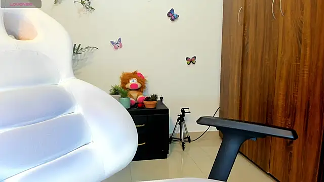 Snapshot of darsha_sahu chatting on 18, 3, 2025 darsha sahu online show from 18, 3, 2025