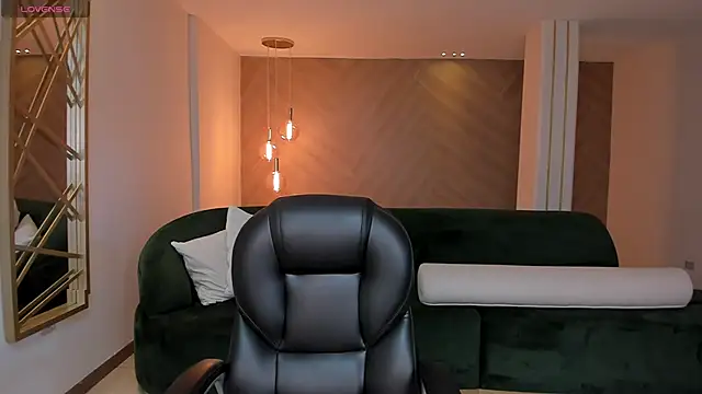 Snapshot of BrennaWalker chatting on 15, 2, 2025 BrennaWalker online show from 15, 2, 2025