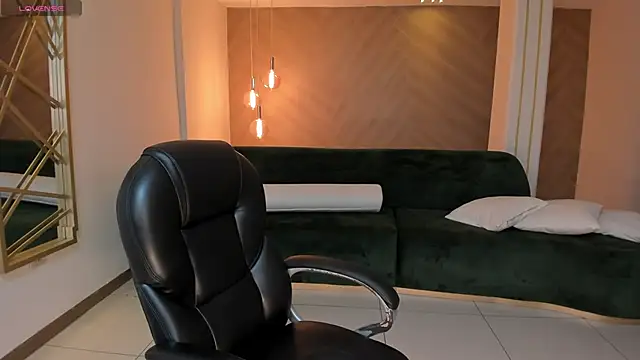 Snapshot of BrennaWalker chatting on 20, 2, 2025 BrennaWalker online show from 20, 2, 2025