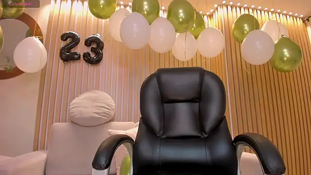 Snapshot of BrennaWalker chatting on 20, 3, 2025 BrennaWalker online show from 20, 3, 2025