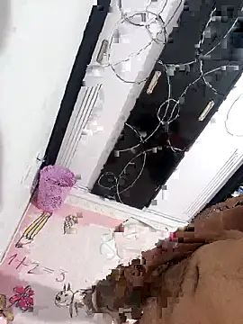 Snapshot of Popzbo chatting on 1, 12, 2025 Popzbo online show from 1, 12, 2025