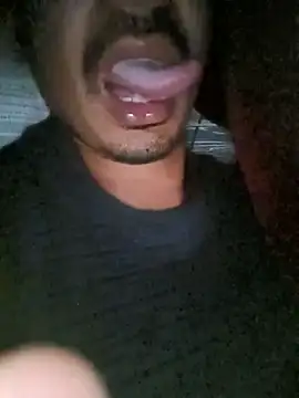 Snapshot of dreamtoungelick69 chatting on 4, 3, 2026 dreamtoungelick69 online show from 4, 3, 2026
