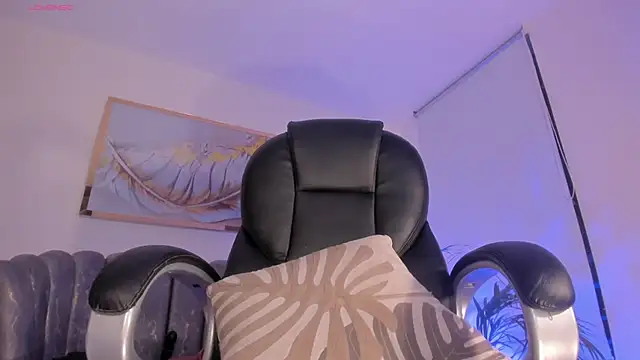 Snapshot of ZoePresleyX chatting on 21, 2, 2025 ZoePresleyX online show from 21, 2, 2025