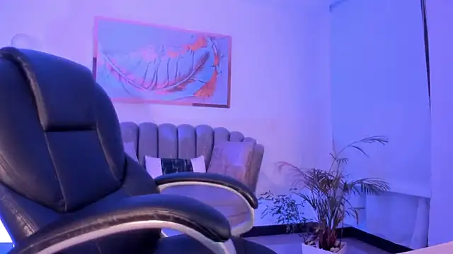 Snapshot of ZoePresleyX chatting on 8, 10, 2025 ZoePresleyX online show from 8, 10, 2025