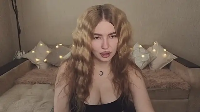 ViolettaLopez online show from 24, 9, 2025