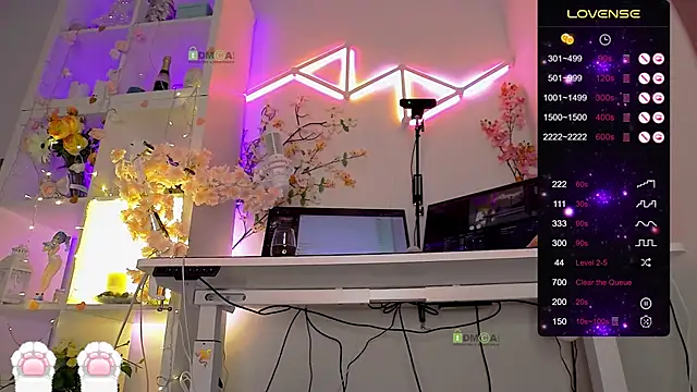 Elena-Marilyn online show from 17, 4, 2026