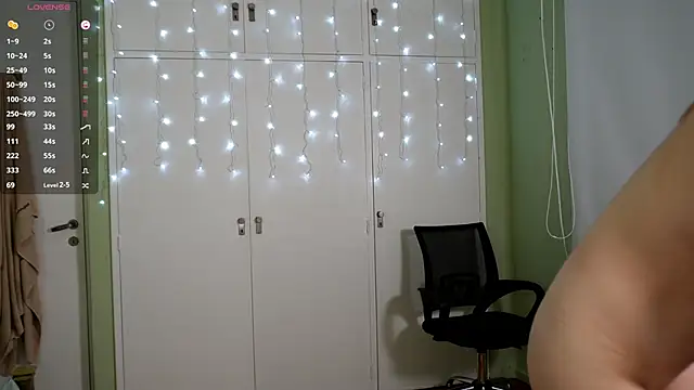 Black Eva  online show from 9, 2, 2025