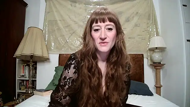 Snapshot of LemmieRed chatting on 13, 10, 2025 LemmieRed online show from 13, 10, 2025