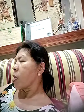 Snapshot of TropicalFlower chatting on 5, 10, 2025 TropicalFlower online show from 5, 10, 2025